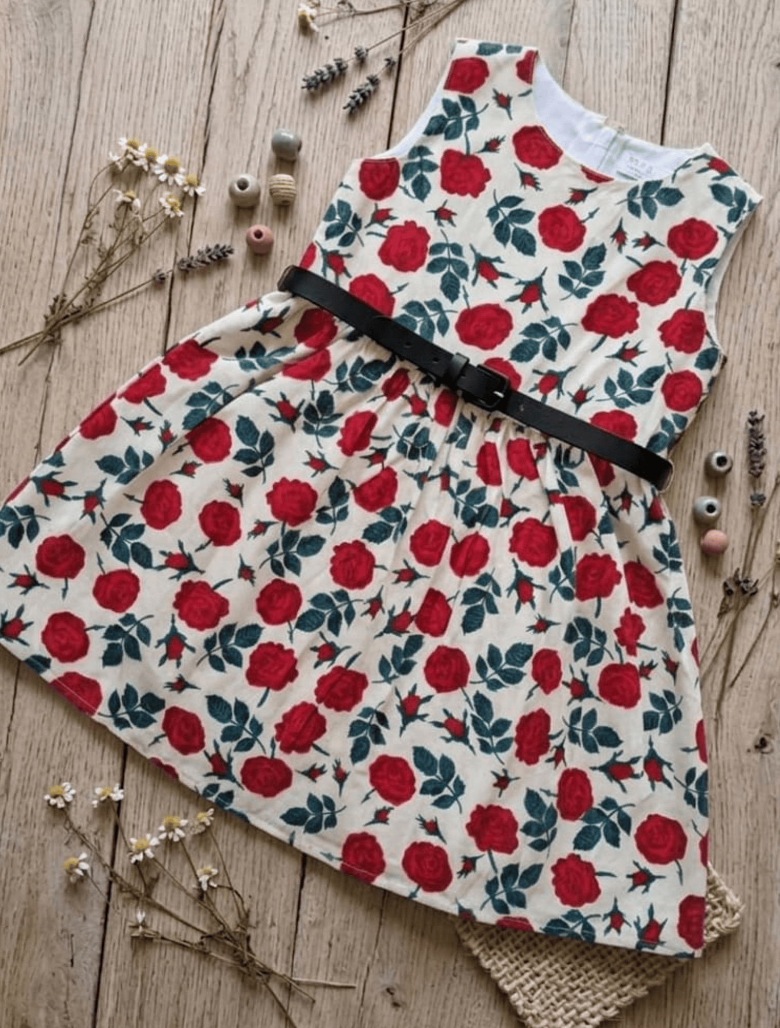 whisperingpoppers summer frocks Floral Cotton Frock with Belt — Vintage Style Girls 1y to 6 Years Floral Cotton Frock with Belt — Vintage Style Girls 1y to 6 Years