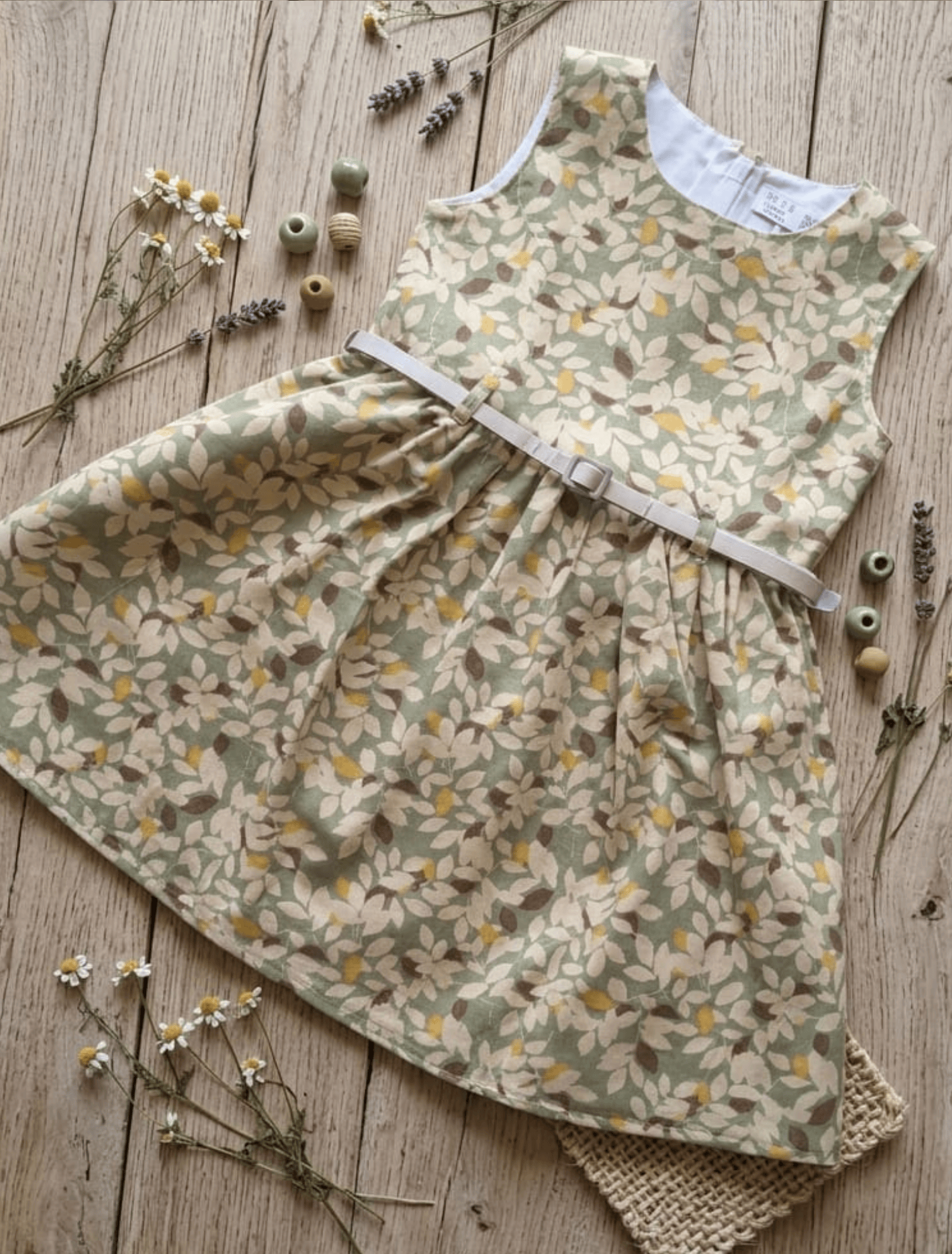 whisperingpoppers summer frocks Floral Cotton Frock with Belt — Vintage Style Girls 1y to 6 Years Floral Cotton Frock with Belt — Vintage Style Girls 1y to 6 Years